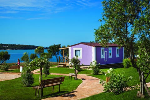 Premium Sirena Village Mobile Homes Camping /
Complejo de autocaravanas in Novigrad