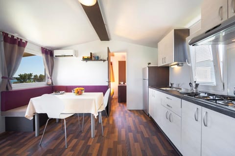 Premium Sirena Village Mobile Homes Campingplatz /
Wohnmobil-Resort in Novigrad