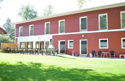 BBQ facilities, Garden, Balcony/Terrace