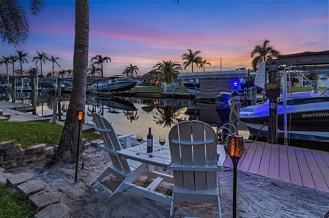 Villa Azurro, Cape Coral House in Cape Coral