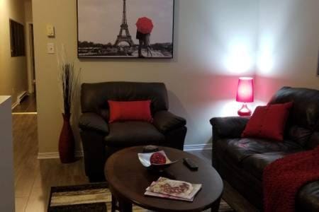 Sweet 2-Bedroom Penthouse Apartment by Amazing Property Rentals Copropriété in Gatineau