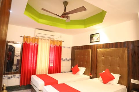 Hotel Holydon Hotel in West Bengal