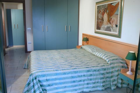Residence Spiaggia D'Oro Apartment hotel in Desenzano del Garda