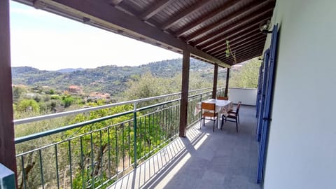 View (from property/room), Balcony/Terrace