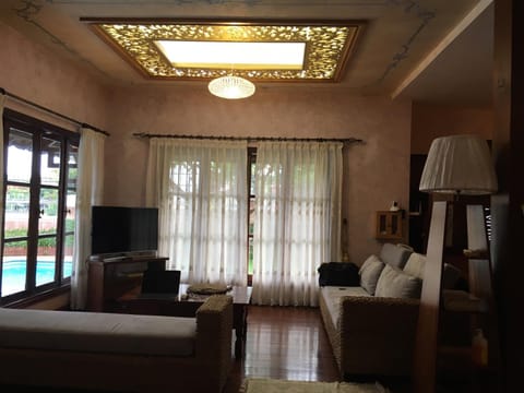 White House Villa in Vung Tau