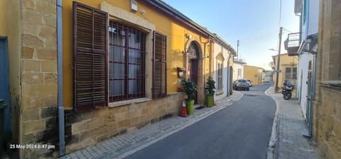 Petro's Antique House Vacation rental in Nicosia City