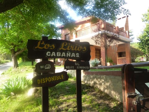 Cabanas los lirios Casa in Santa Rosa de Calamuchita