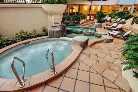 Hot Tub, Swimming pool