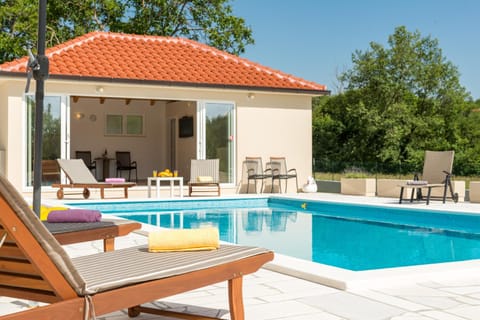 Villa Gorana for 10 with large private pool Villa in Šibenik-Knin County, Croatia