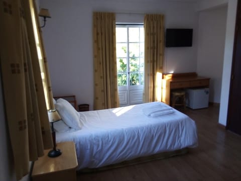 Residencial Gil Vicente Bed and Breakfast in Santarém District, Portugal