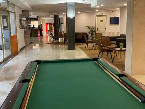 Billiard, Lobby or reception