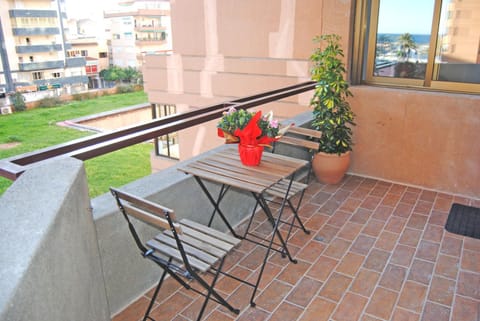 Recently refurbished apartment with sea views. Apartment in Fuengirola