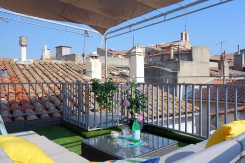 Balcony/Terrace, City view