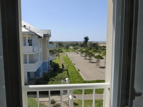 Appartement 3 pièces avec balcon à 700m de la plage - 6 couchages, garage, classé 3 étoiles - FR-1-224-710 Apartment in Saint-Gilles-Croix-de-Vie