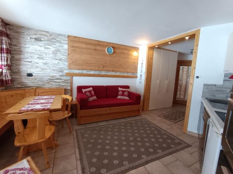 Appartement skis aux pieds avec terrasse, animaux admis, 6 pers. - FR-1-445-20 Apartment in Montgenèvre