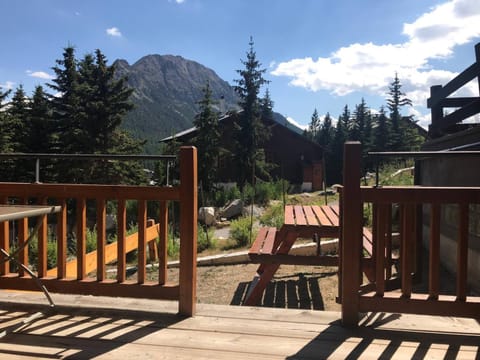 Bel appartement 6 pers, terrasse, garage, animaux admis - FR-1-445-34 Apartment in Montgenèvre