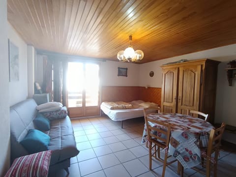 Studio au cœur de Montgenèvre, balcon sud, parking inclus, animaux acceptés - FR-1-445-79 Apartment in Montgenèvre