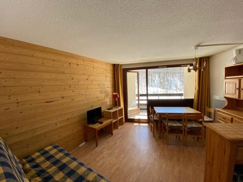 Montgenèvre - Appartement sur les pistes 4-6 pers., balcon sud-ouest, animaux acceptés - FR-1-445-107 Apartment in Montgenèvre