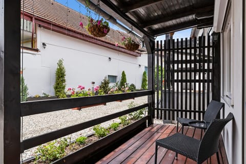 Inner courtyard view