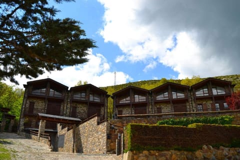 Casa adosada con piscina en Isòvol Apartment in Cerdanya