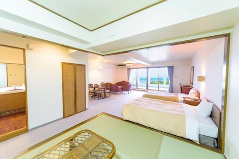Kanehide Onna Marine View Palace Hotel in Okinawa Prefecture