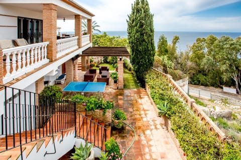 Casa Vicente Villa in La Herradura