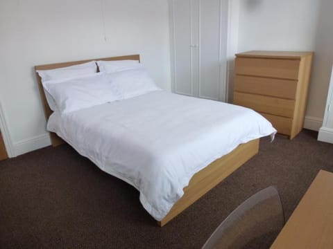 Curzon Lodge Bed and Breakfast in Bournemouth