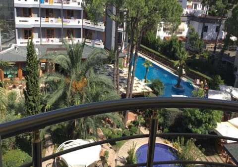 Balcony/Terrace, Pool view