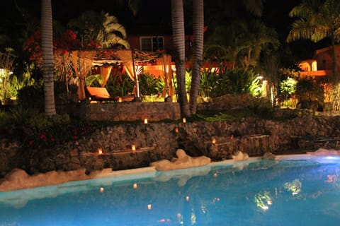 Night, Swimming pool