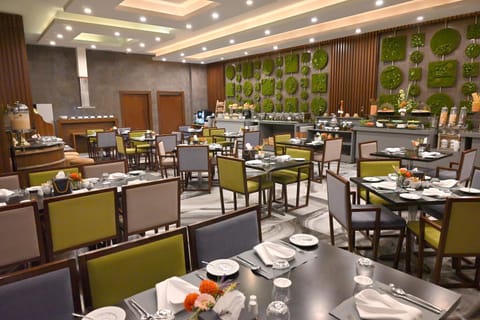 Q Suites Jeddah by EWA - Managed by HMH Hôtel in Jeddah