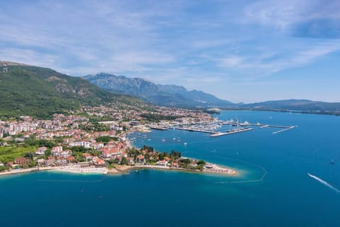 Boka di Mare Condo in Kotor Municipality