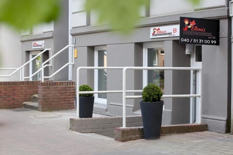 Property building, Facade/entrance