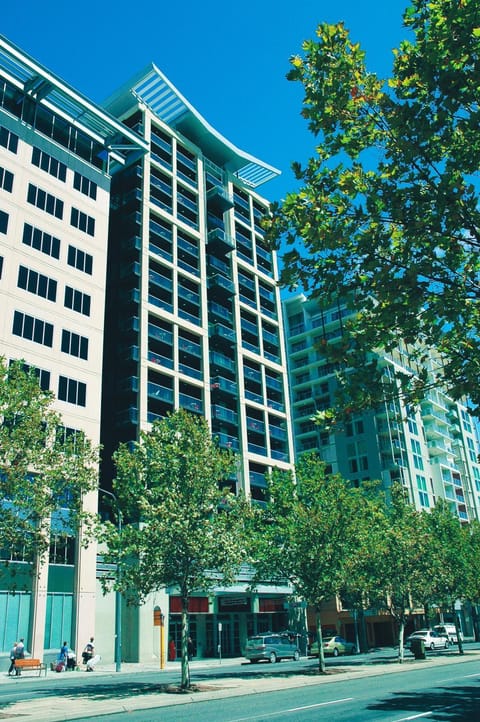 Oaks Adelaide Horizons Suites Flat hotel in Adelaide