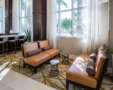Comfort Suites Miami Airport North Hotel in Miami Springs