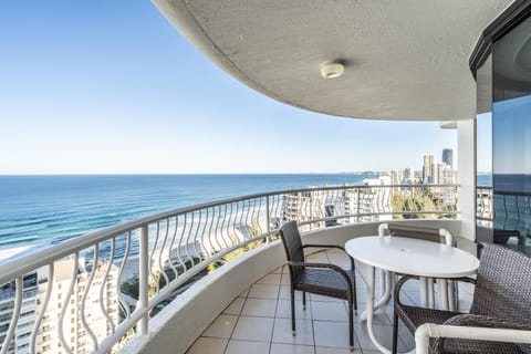 Biarritz Apartments Apartment hotel in Surfers Paradise