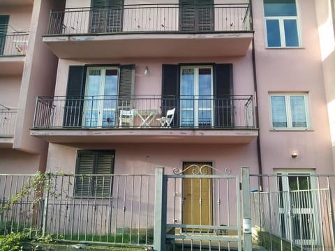 Property building, Balcony/Terrace