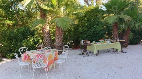 Domaine de Roque Haute Übernachtung mit Frühstück in Portiragnes