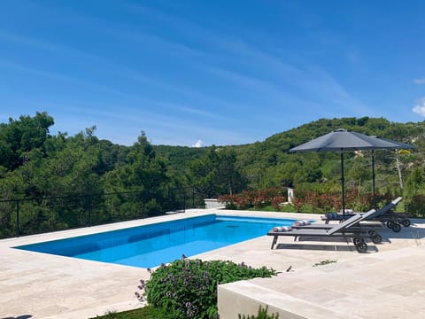 Pool view, Swimming pool