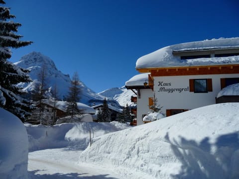 Property building, Winter