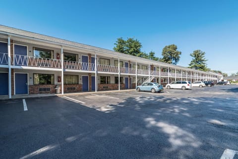MOTEL 6 - Albany, NY - Airport Hotel in Colonie