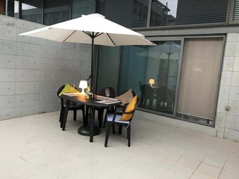 Loft with terrace 24m2, swimming pool and garage Apartamento in Valencia