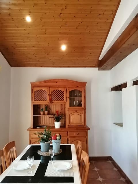 Caseta Rovira Casa in Montsià