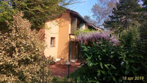 Facade/entrance, Garden