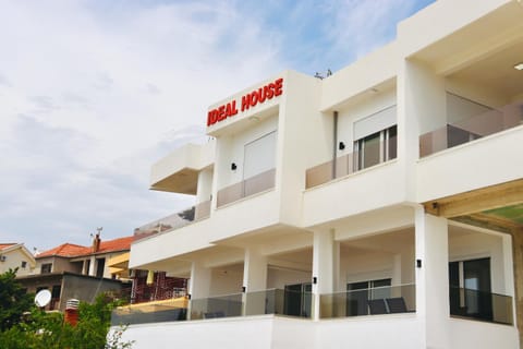 IdealHouse Apartments Condo in Ulcinj