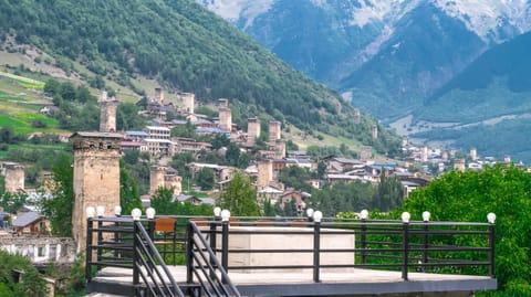 Balcony/Terrace, Mountain view