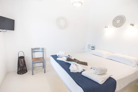 Andria's suites House in Paros, Greece