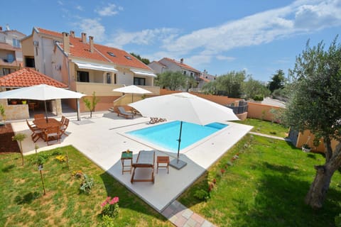 Patio, Day, Summer, Garden, On site, Garden view, Pool view, Swimming pool