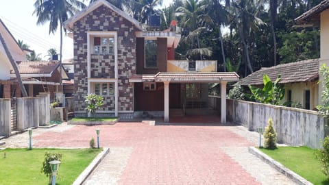 His Grace Holiday Home villa in Karnataka