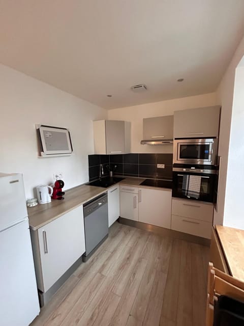 dishwasher, minibar, stove