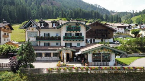 Hotel Piedibosco Hotel in Moena